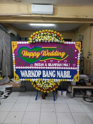 Papan Bunga di Hegarmanah Panggarangan